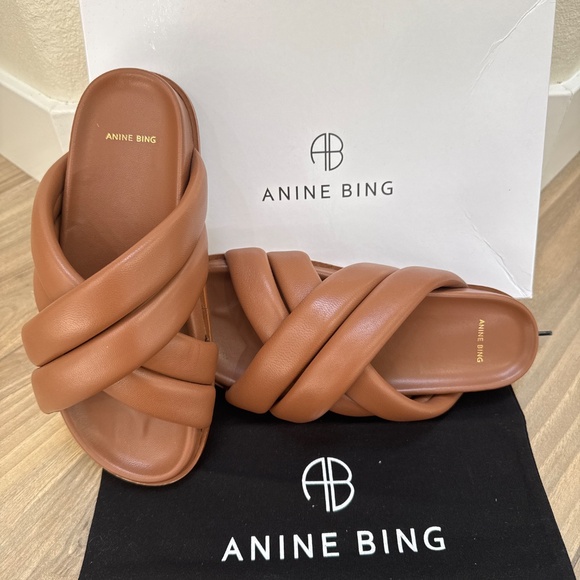 Annie Bing Lizzie Slide! - Picture 2 of 7